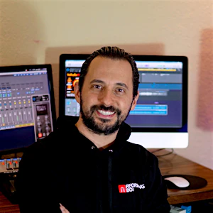 audio, video & podcast producer